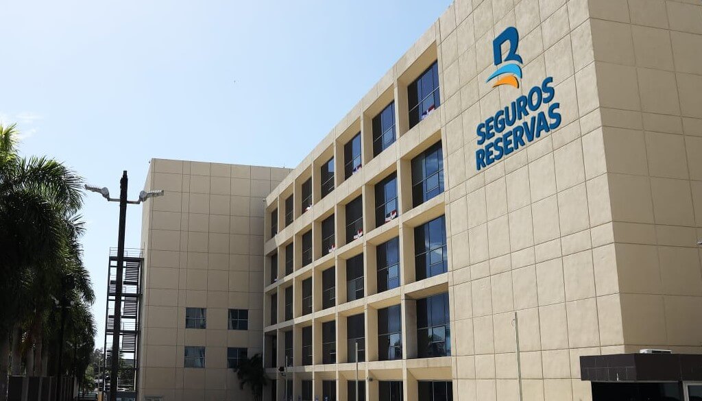 Seguros Reservas es calificado por AM Best