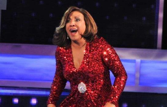 «¡Viva la reina!»: Milly Quezada celebra sus 45 años de trayectoria con concierto en Puerto Rico