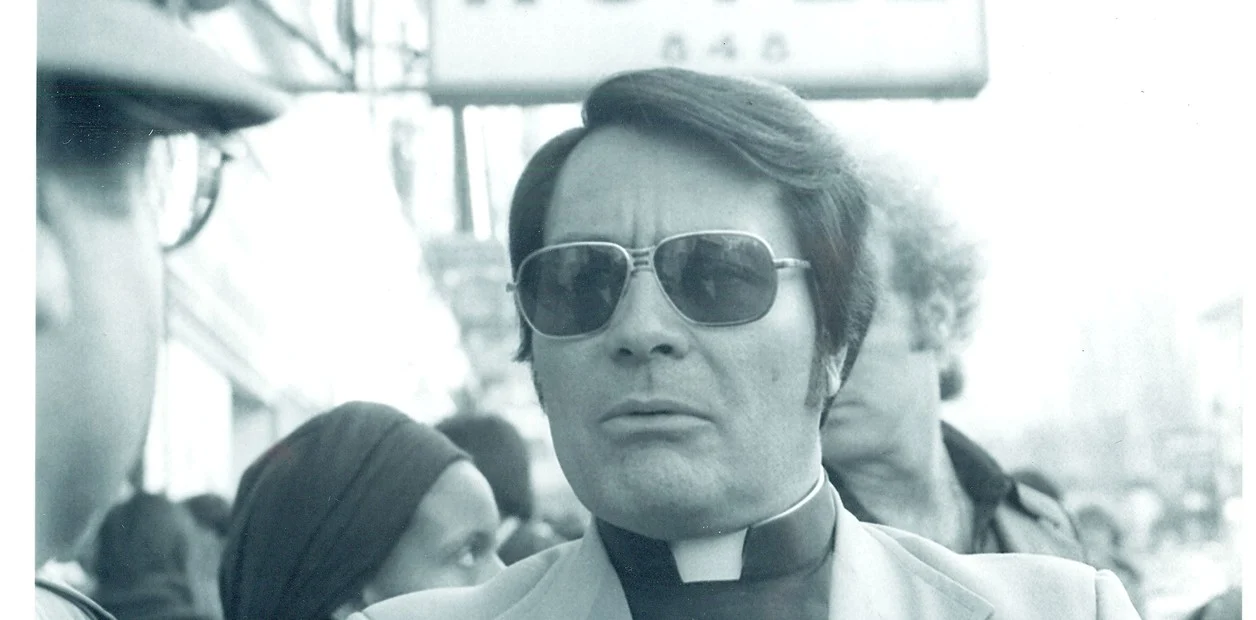 El predicador que se creía Dios y provocó el suicidio de más de 900 personas